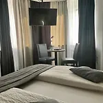 Hotel Royal 2*