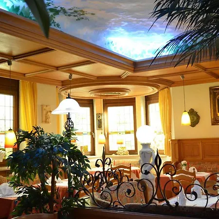 Hotel Royal 2*